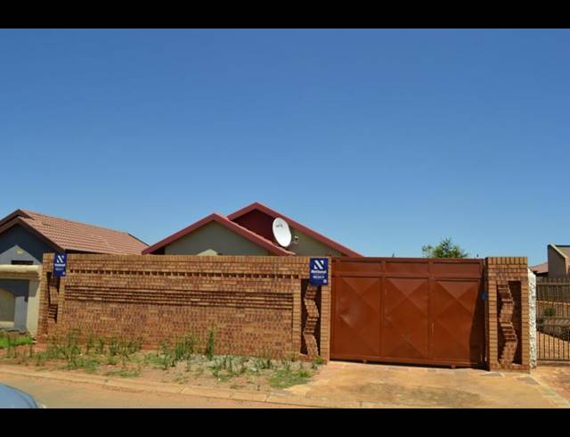 2 BEDROOM PROPERTY TO RENT IN PROTEA GLEN EXT